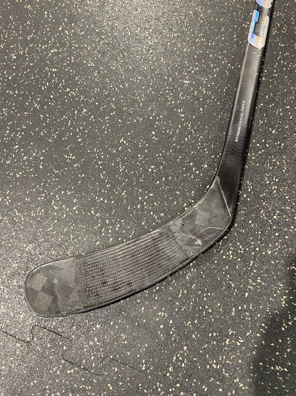CCM Trigger 8 Pro - Right / 65 Flex / P29 - Refurbished