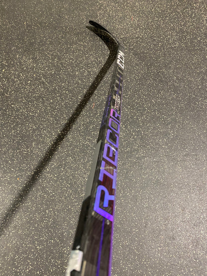 CCM Trigger 7 Pro - Right / 55 Flex / P28 - Refurbished (3112)