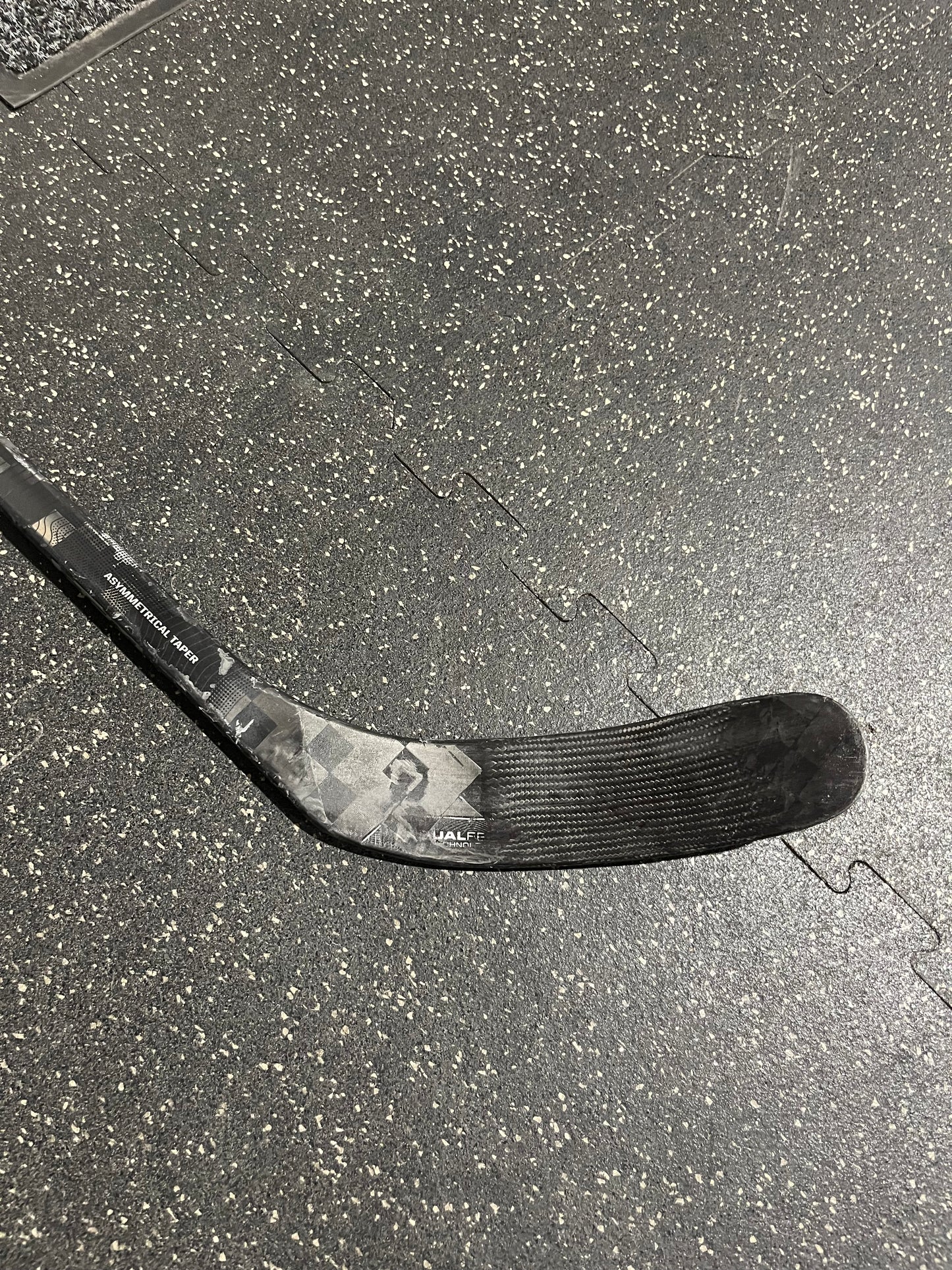 CCM Trigger 8 Pro - Left / 55 Flex / P88 - Refurbished